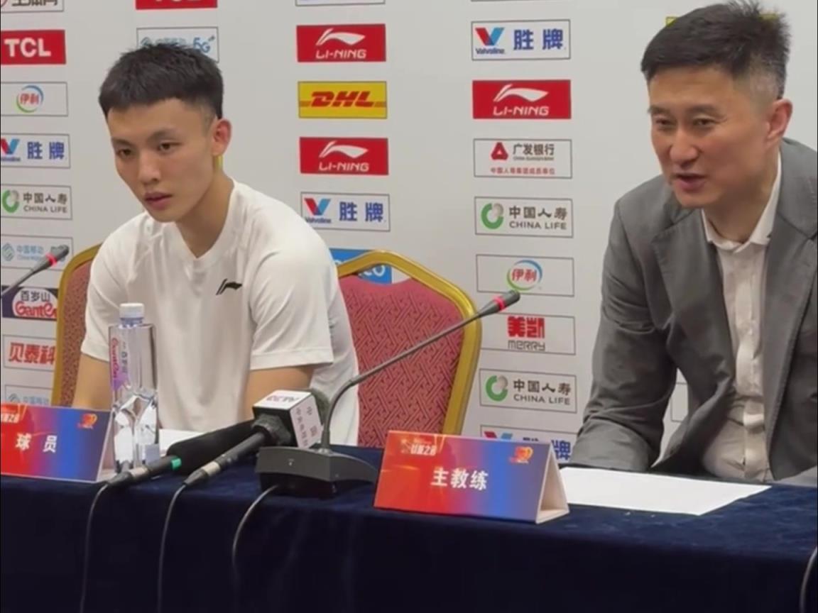 這是能說(shuō)的嗎徐杰：杜指導(dǎo)賽前說(shuō)了，這場(chǎng)球就是打架和摔跤！