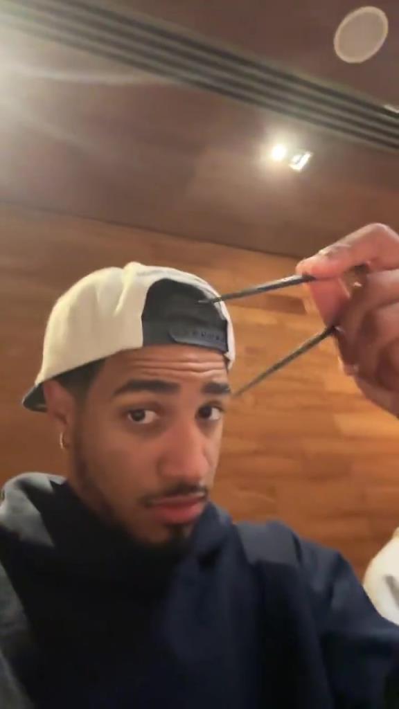 歸化歸化哈利伯頓這筷子拿的還挺標(biāo)準(zhǔn)?。。?>
                                <div   id=