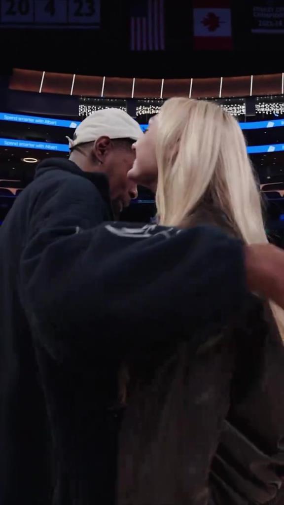 卡梅倫布林克這大長(zhǎng)腿，KD都得多看幾眼